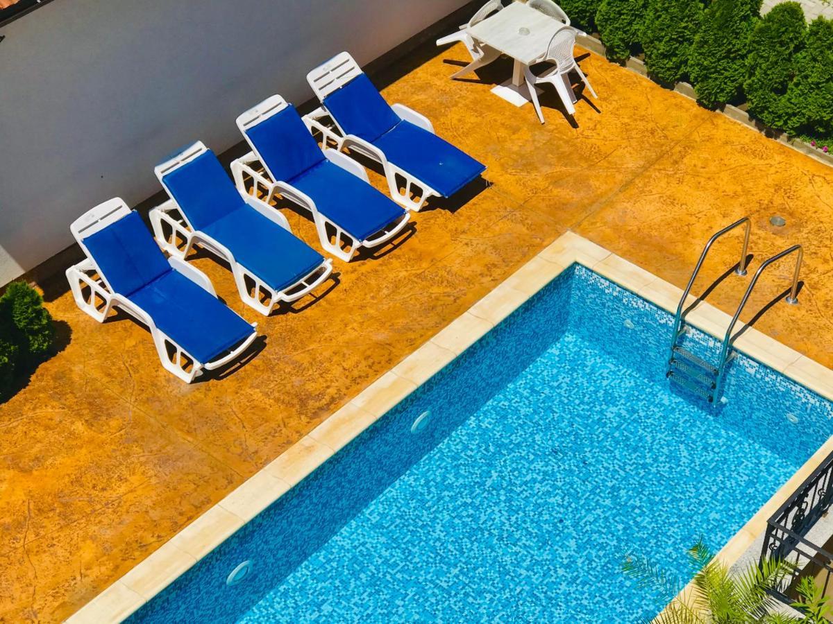 Apartment Raya Обзор Экстерьер фото