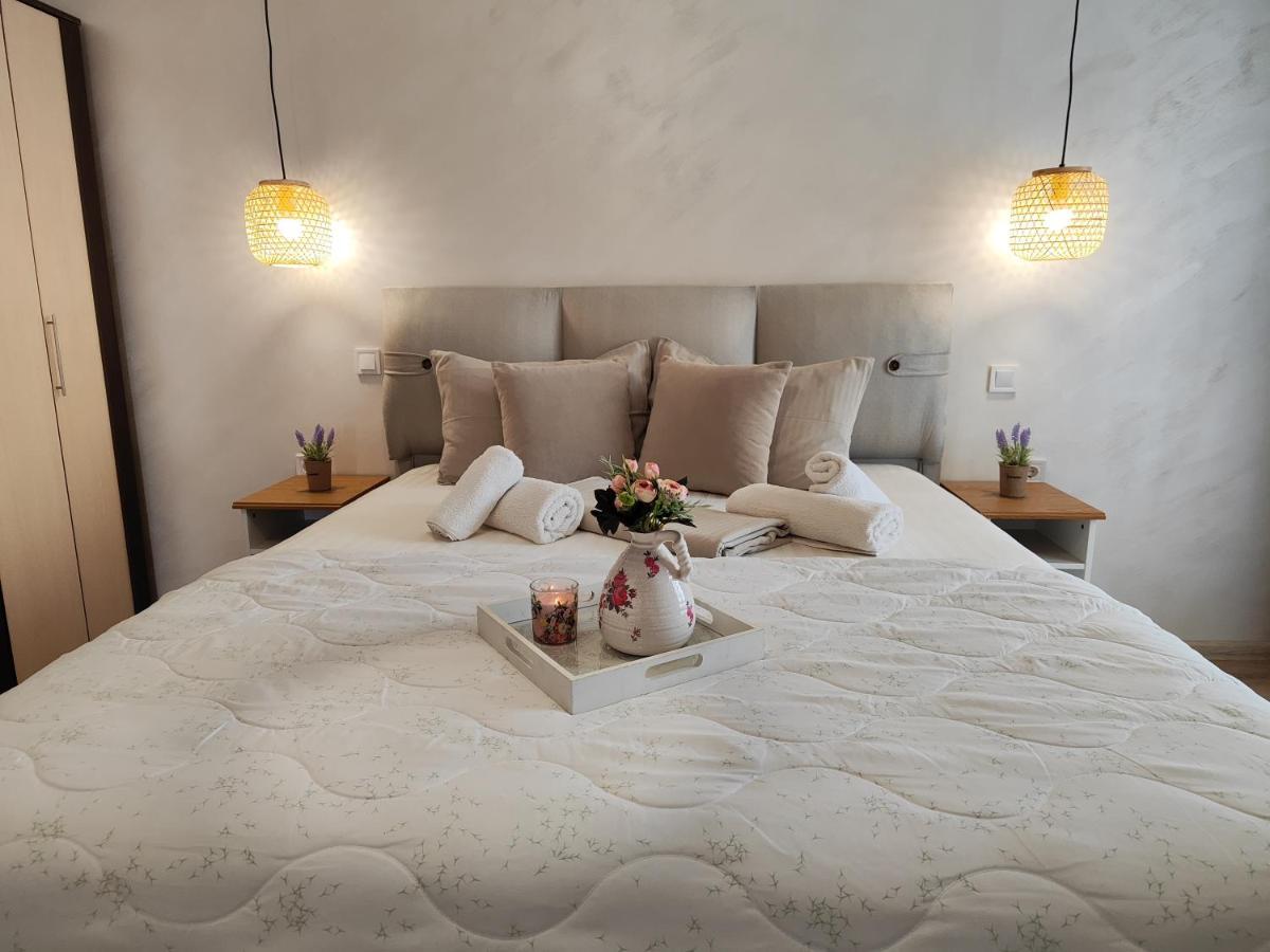 Apartment Raya Обзор Экстерьер фото